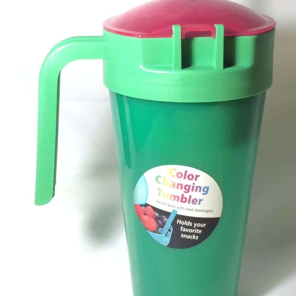 Mainstays 24 oz Plastic Snack Tumbler Straw Color Changing Green Pink Lid New